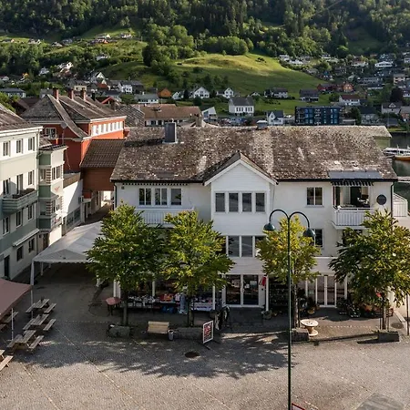 Fun In The Fjords Of Norway! Free Sup, Kajakk & Kano Included In Boathouse Holiday home *